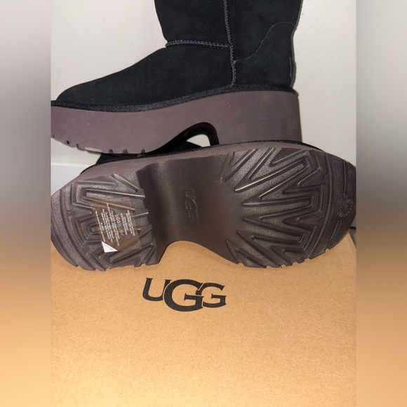 UGG Platform Boots - Picture 4 of 4